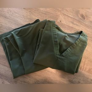 FIGS set dark olive Livingston scrub pant and casma scrub top